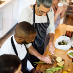 Menjeda di Tengah Hari: Langkah-Langkah Kecil